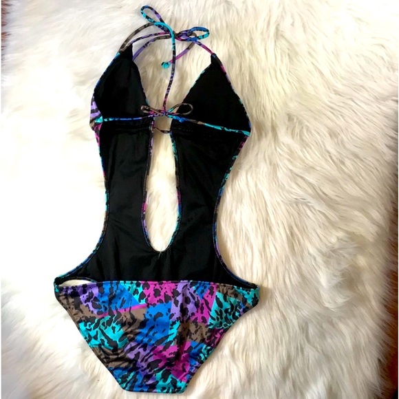 Victoria’s Secret Multicolor Animal Print Monokini - Picture 10 of 12